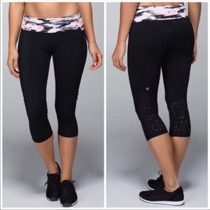 Lululemon Water Bound Crop Size 4